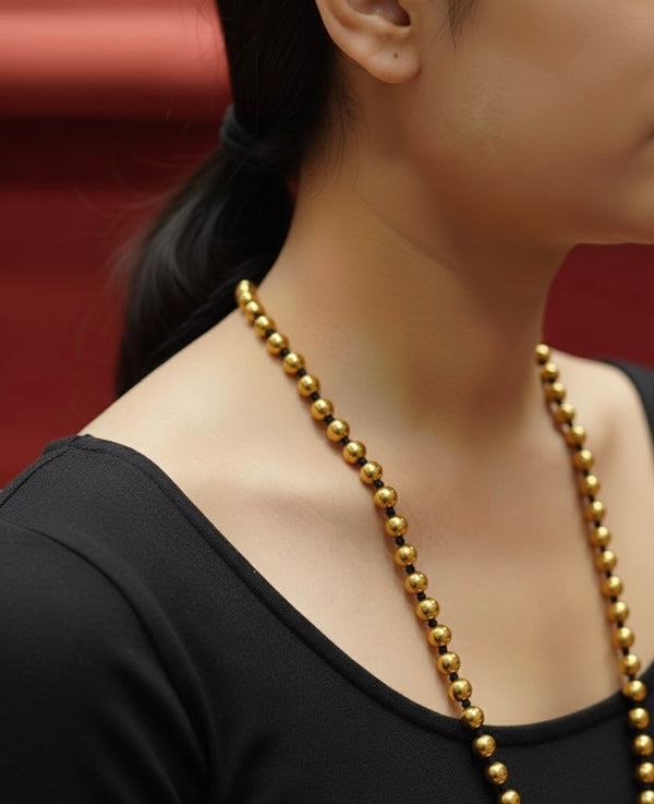 Single Line Round Gold Necklace